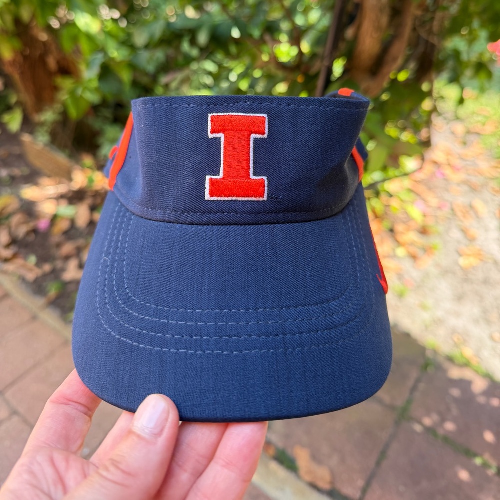 University of Illinois sun visor